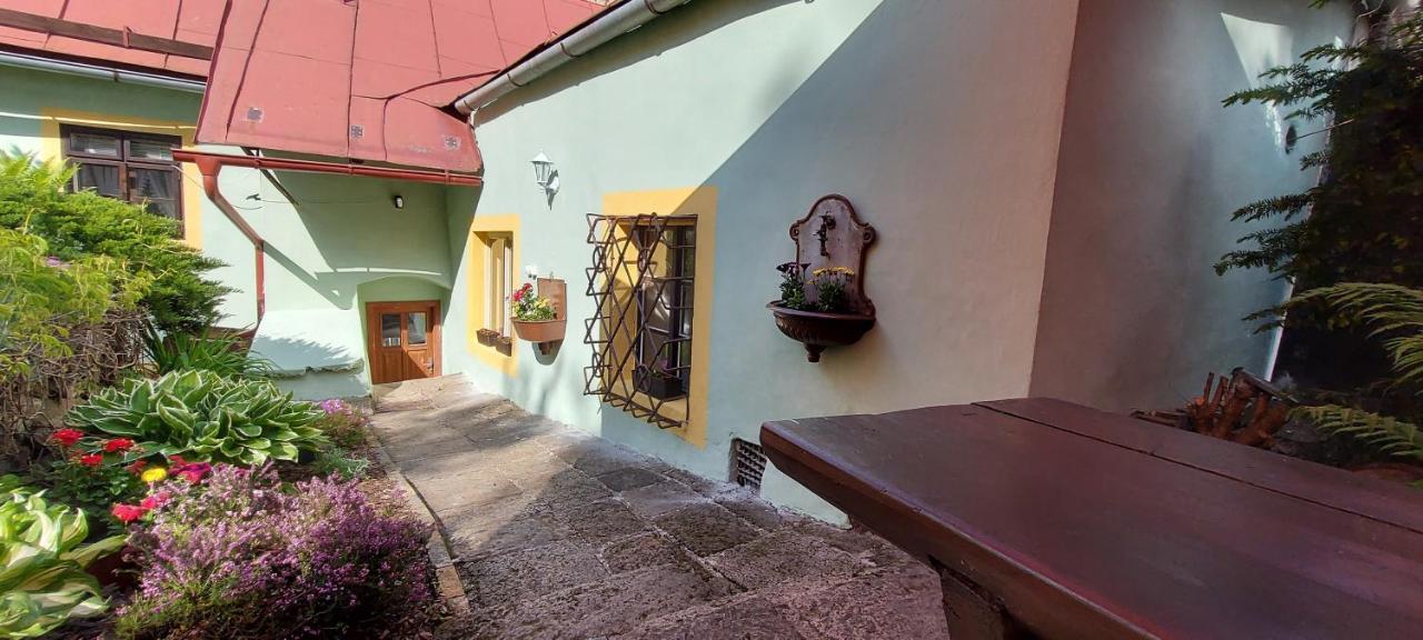 Penzion Tomino Banská Štiavnica 外观 照片